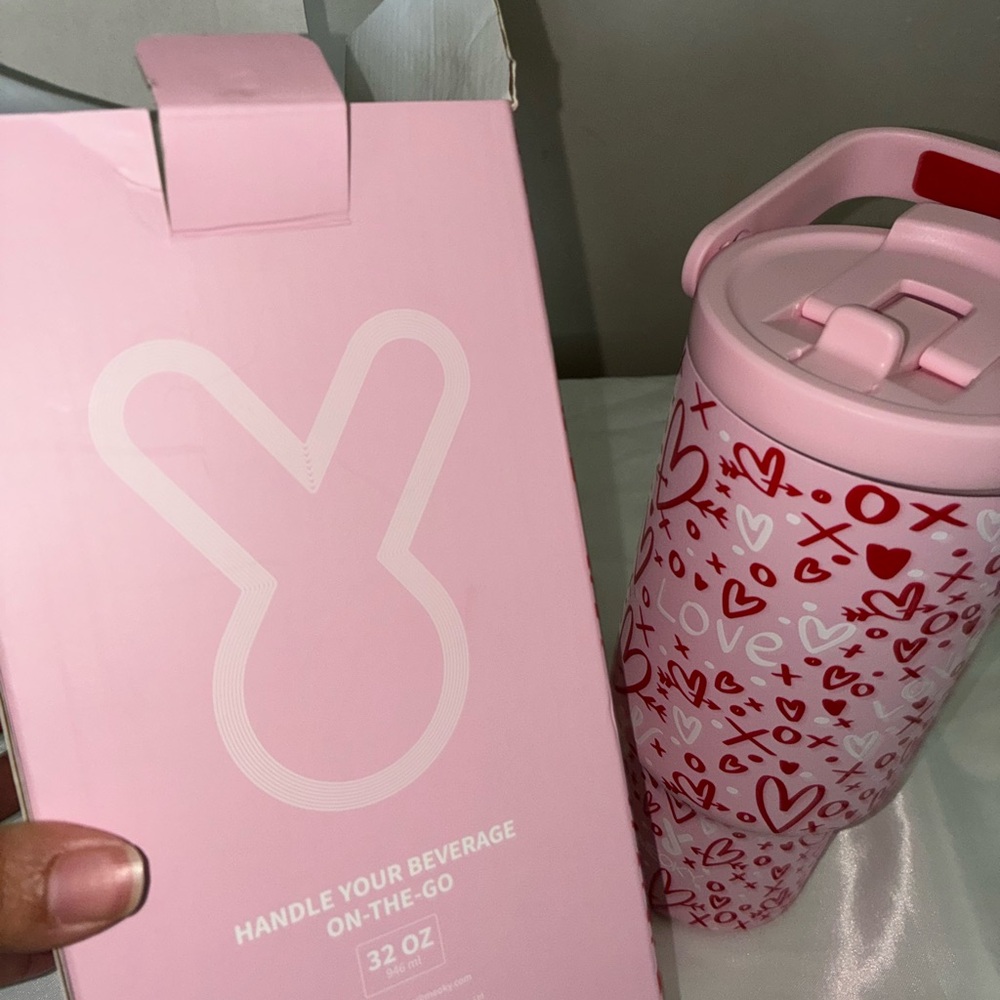 Pink Love Pattern Tumbler 32oz